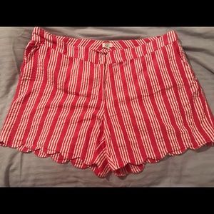Crown & Ivy Shorts, Red/White